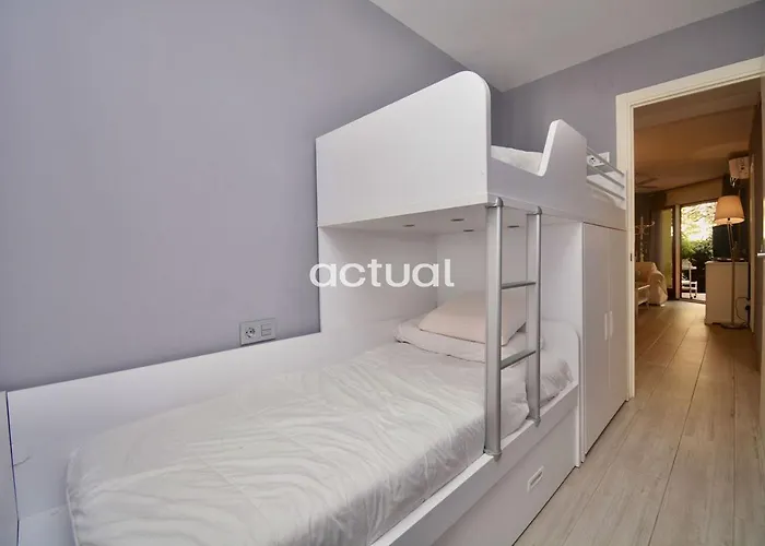 Apartment Marina Bajos 1ª *